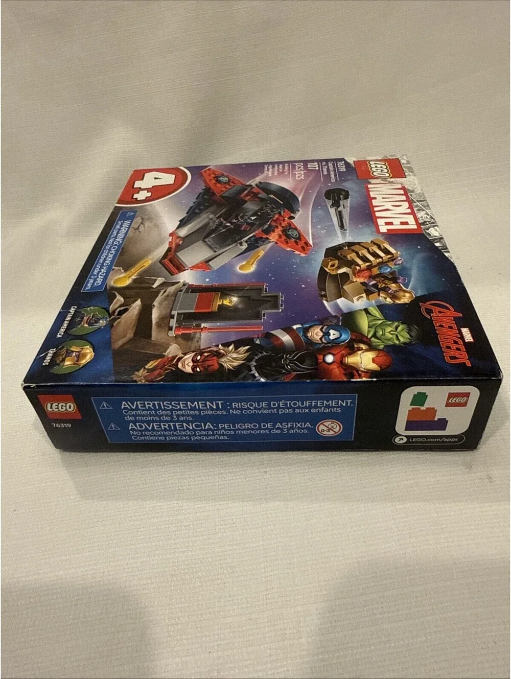 LEGO® Marvel Captain America vs. Thanos 76319
